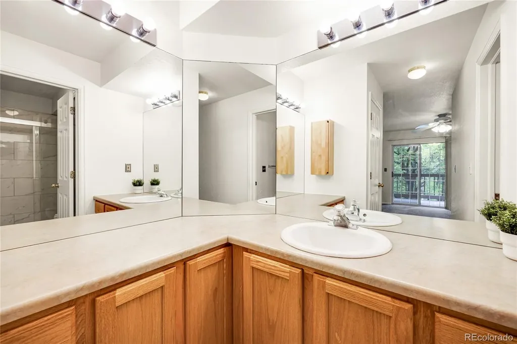 9212 E Arbor Circle Englewood CO 80111