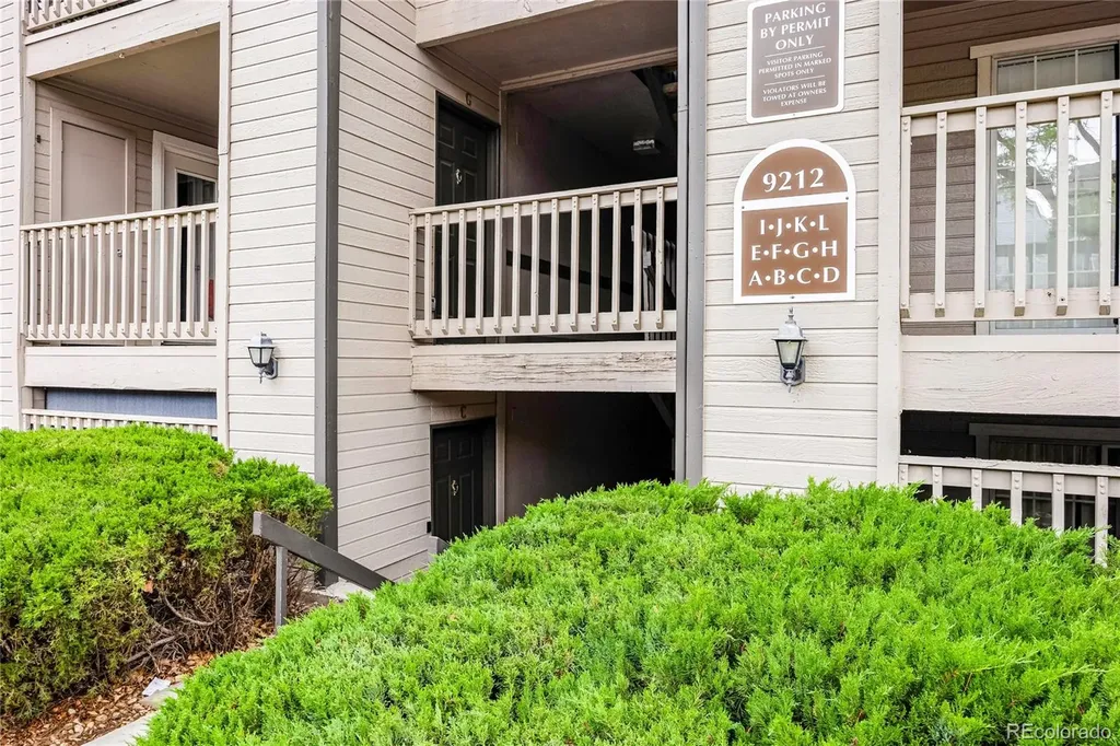 9212 E Arbor Circle Englewood CO 80111