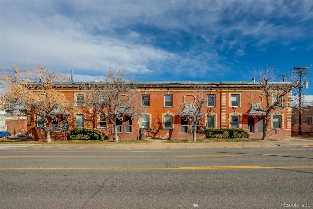2306 Glenarm Denver CO 80205
