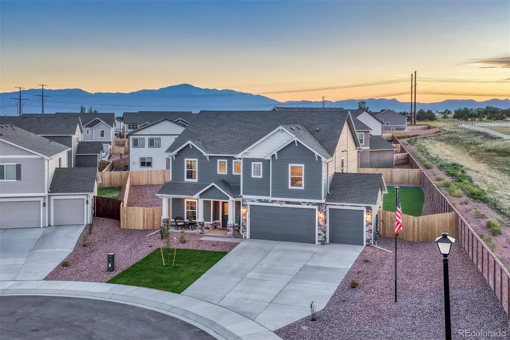 8268 Sophia Lane Peyton CO 80831