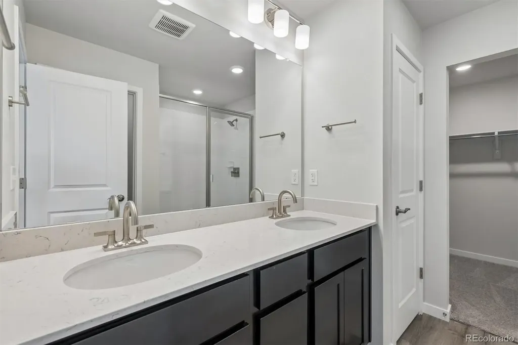 9394 Danube Street Commerce City CO 80022