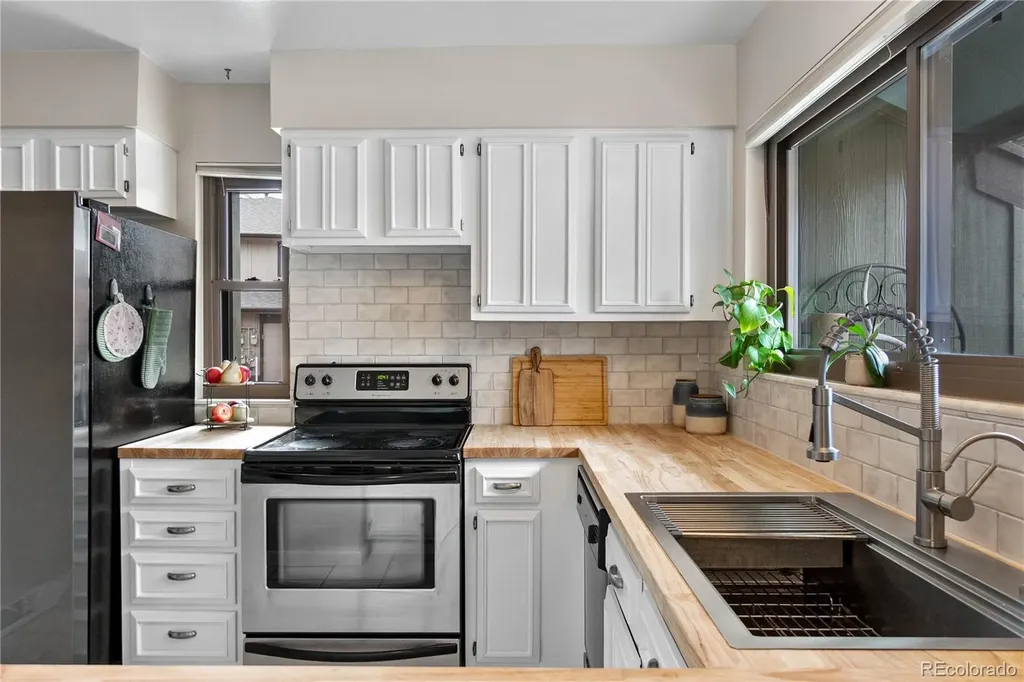 10372 W Florida Avenue Lakewood CO 80232