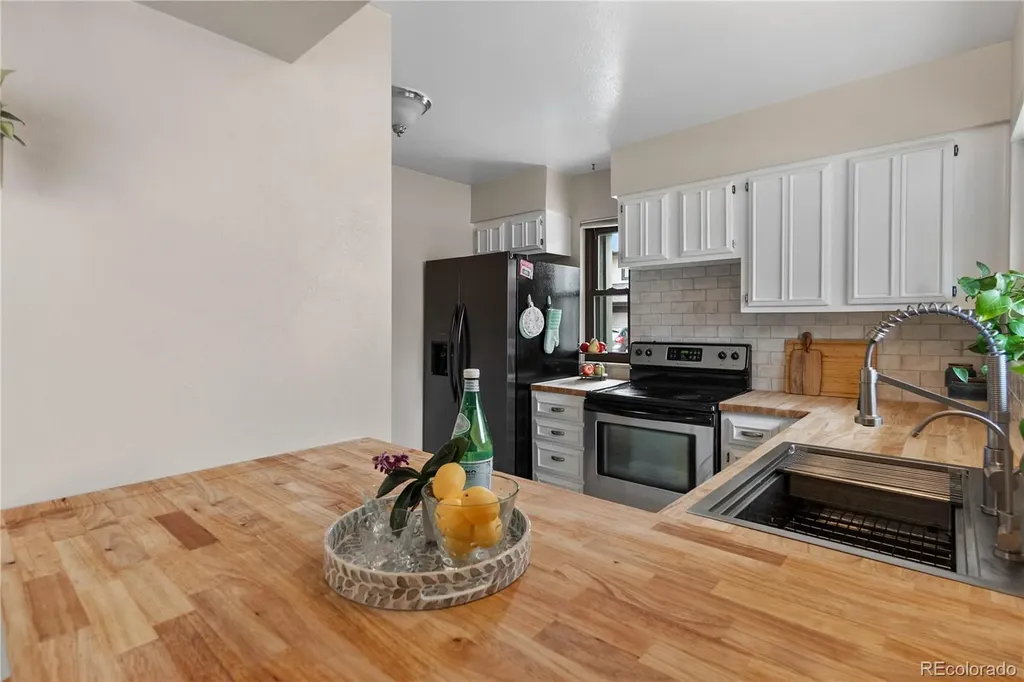 10372 W Florida Avenue Lakewood CO 80232