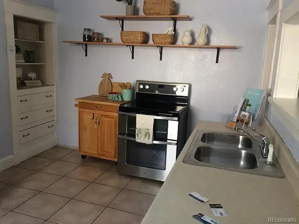 3436 Lawrence Street Denver CO 80205
