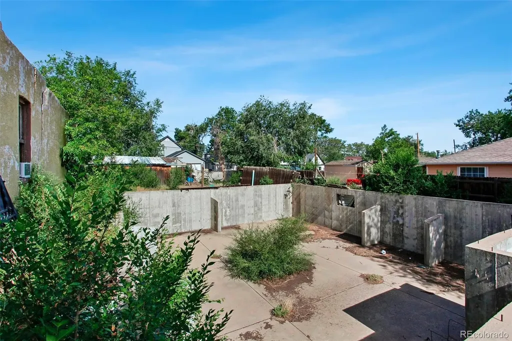 3815 N Madison Street Denver CO 80205