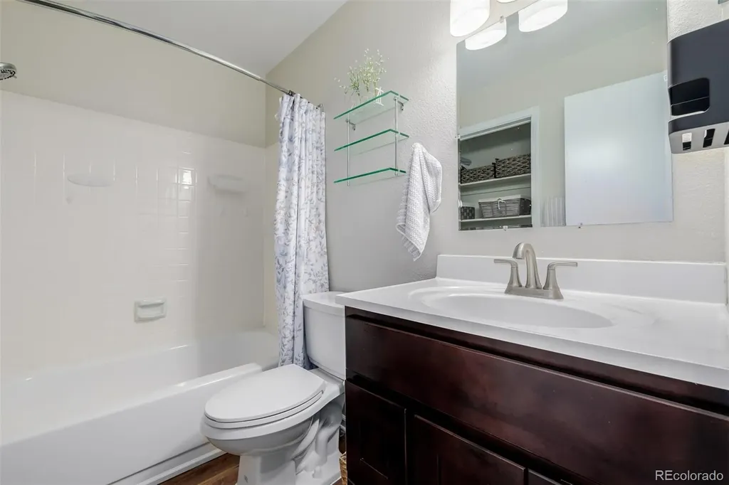 16102 E Radcliff Place Aurora CO 80015