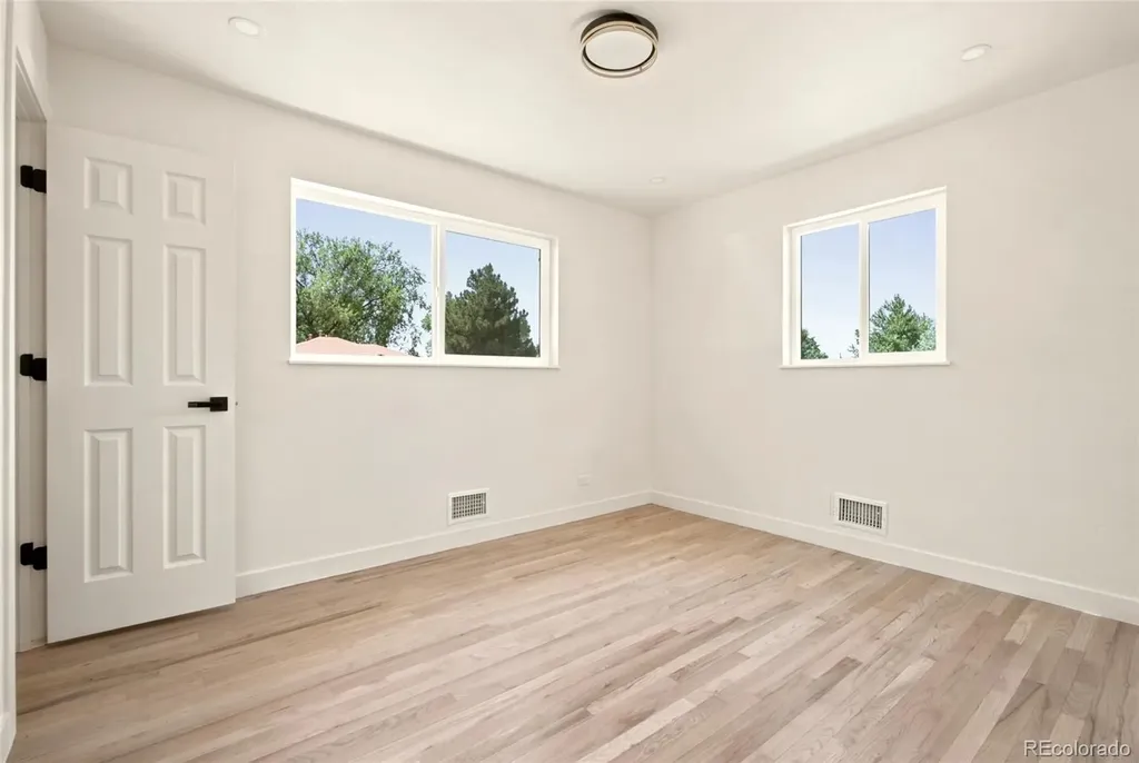 3280 Leyden Street Denver CO 80207
