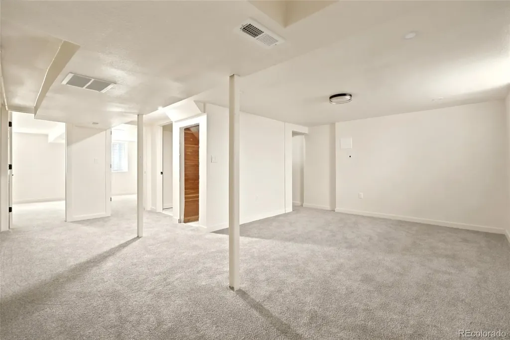 3280 Leyden Street Denver CO 80207