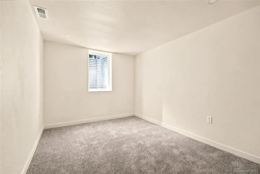 3280 Leyden Street Denver CO 80207