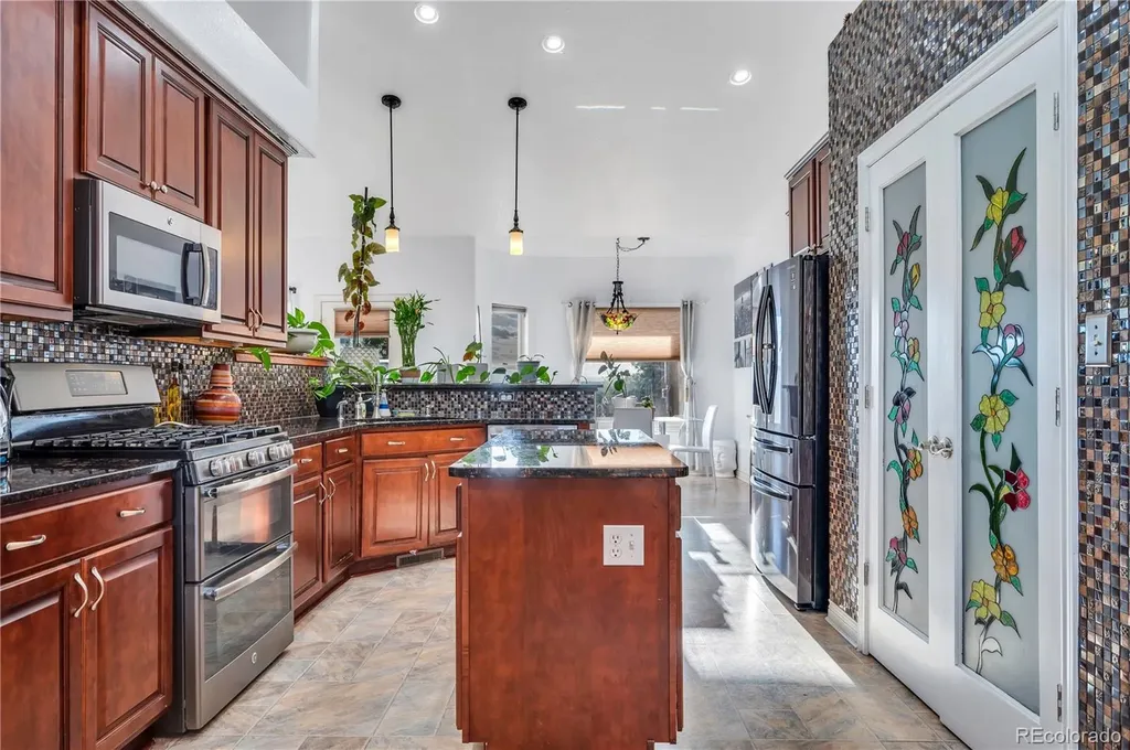 581 S Seaside Drive Pueblo CO 81007
