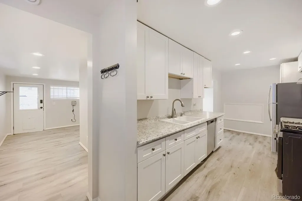 5166 Eliot Street Denver CO 80221