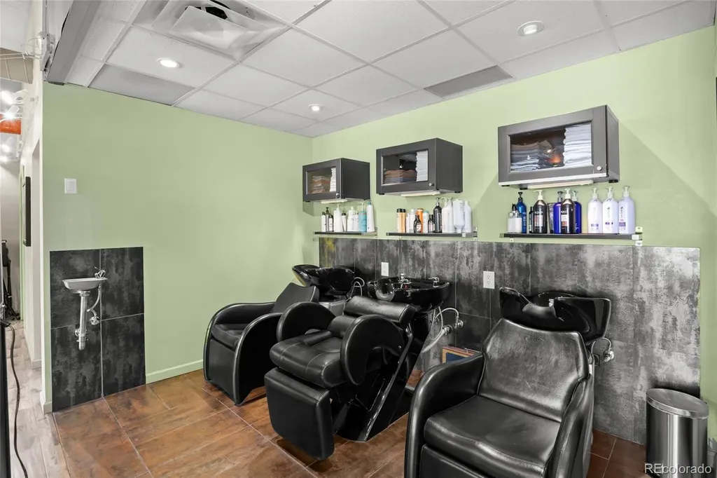 1181 S Parker Road Denver CO 80231
