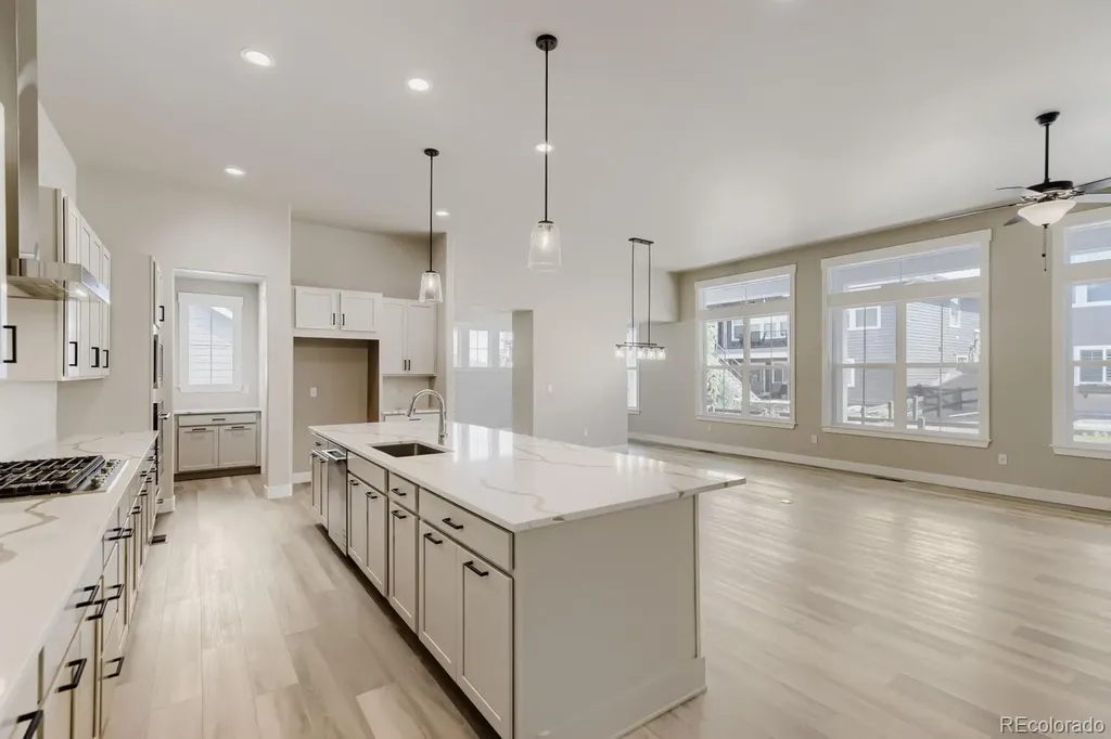 21831 E Tansy Place Aurora CO 80016
