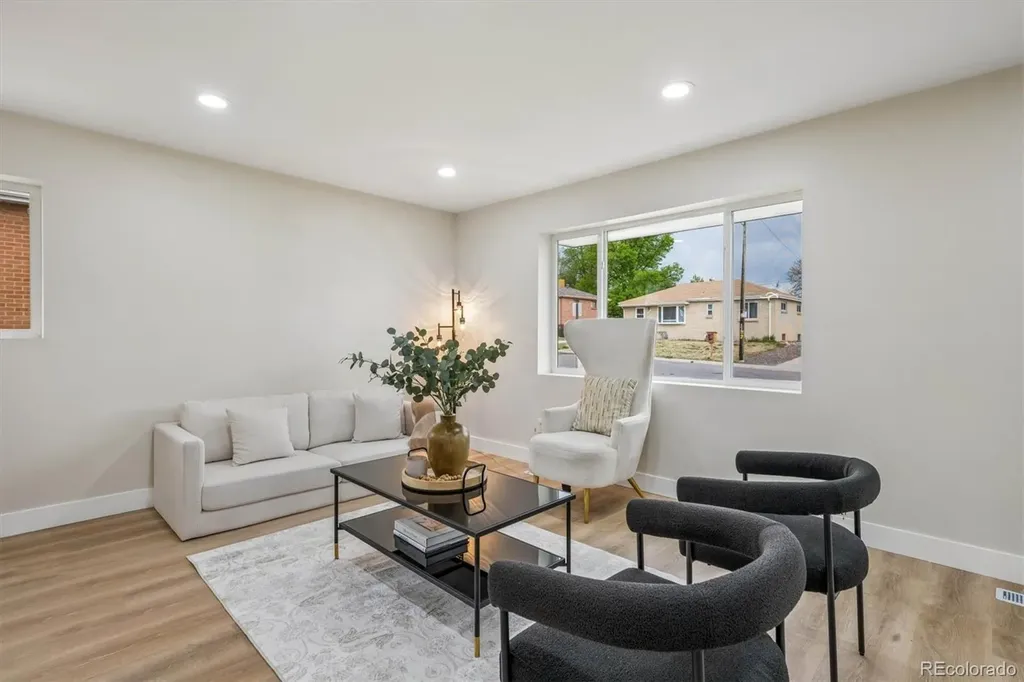 1972 S Wolcott Court Denver CO 80219
