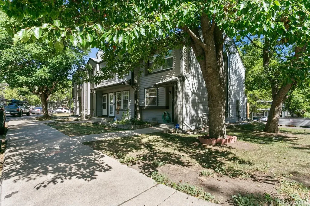 1924 Newland Court Lakewood CO 80214