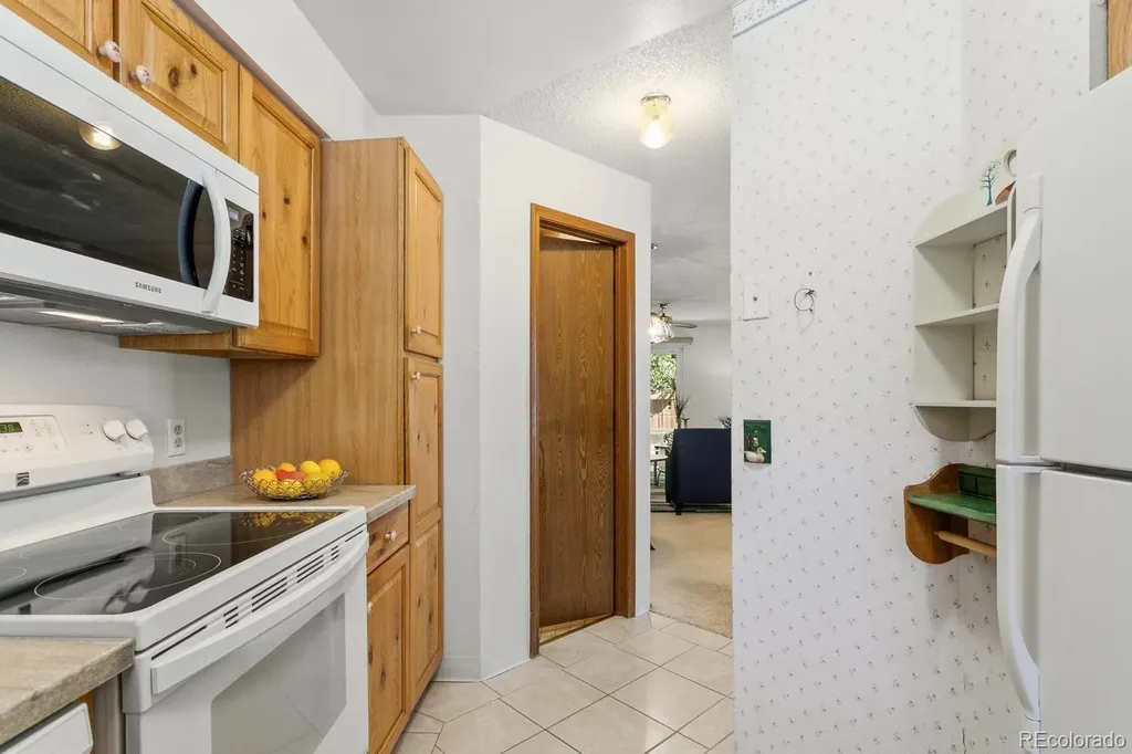 1924 Newland Court Lakewood CO 80214