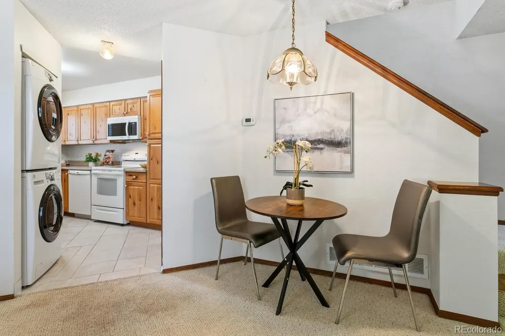 1924 Newland Court Lakewood CO 80214