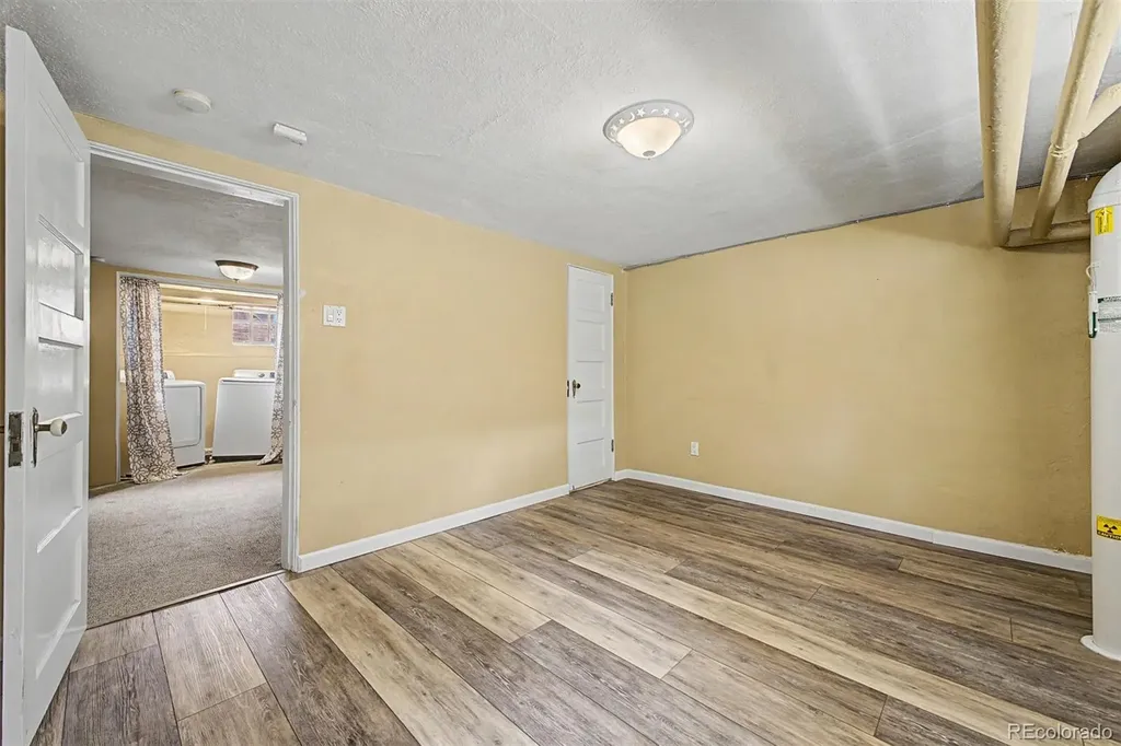 1405 Dexter Street Denver CO 80220