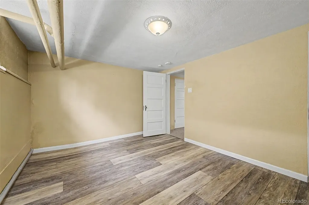 1405 Dexter Street Denver CO 80220