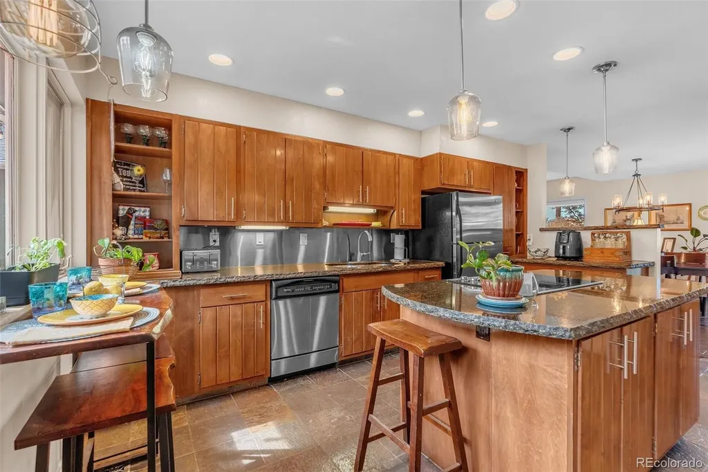 7815 Red Rock Circle Larkspur CO 80118