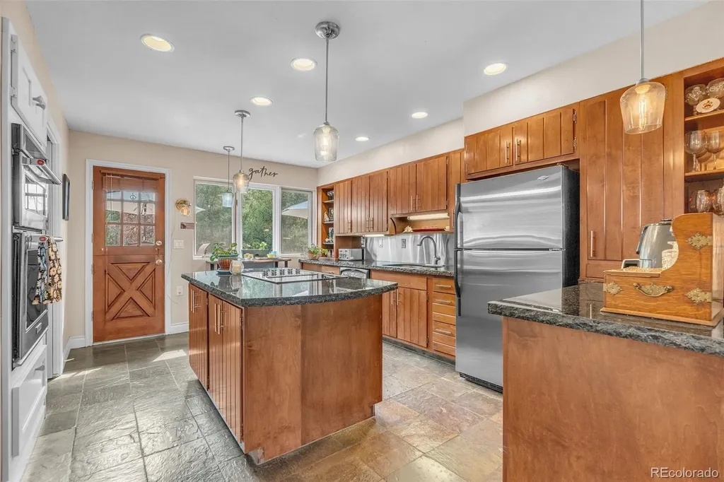 7815 Red Rock Circle Larkspur CO 80118