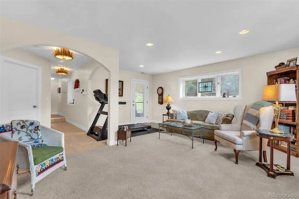 7815 Red Rock Circle Larkspur CO 80118