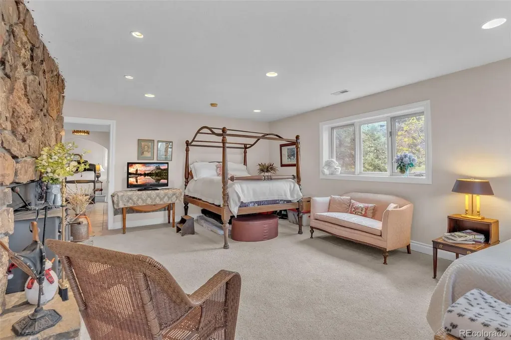 7815 Red Rock Circle Larkspur CO 80118