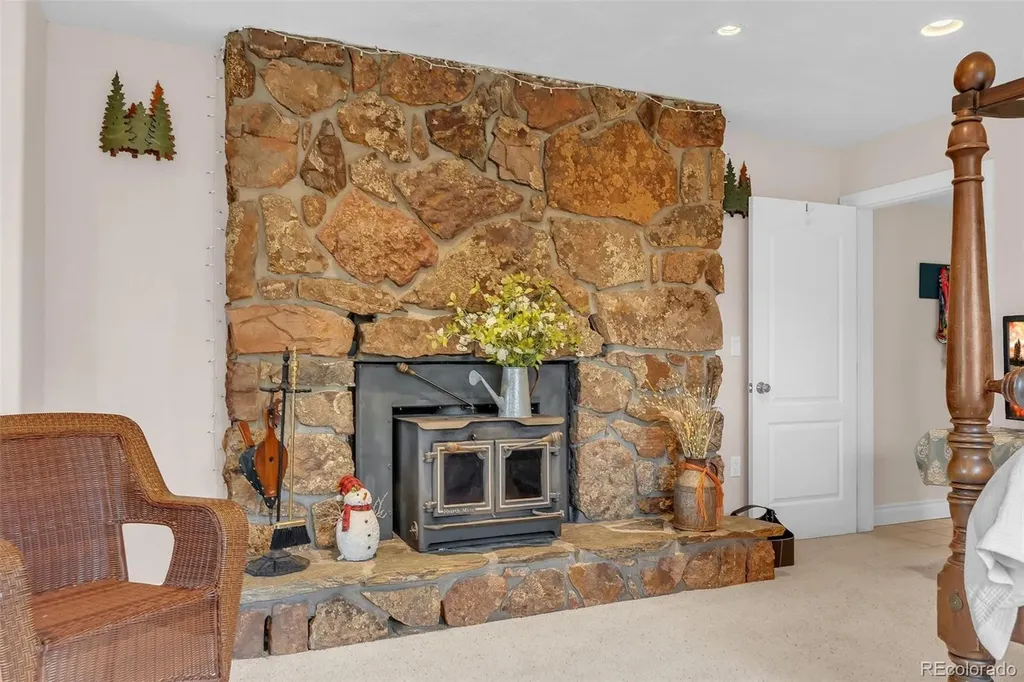 7815 Red Rock Circle Larkspur CO 80118