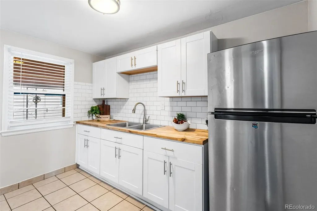 965 S Eliot Street Denver CO 80219