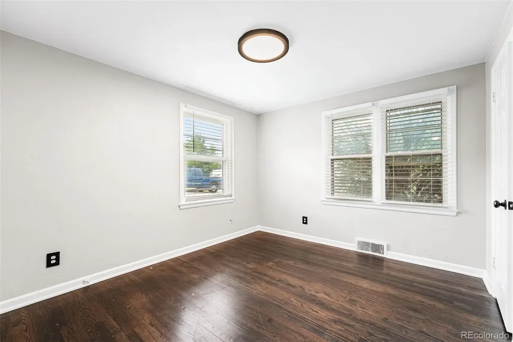 965 S Eliot Street Denver CO 80219