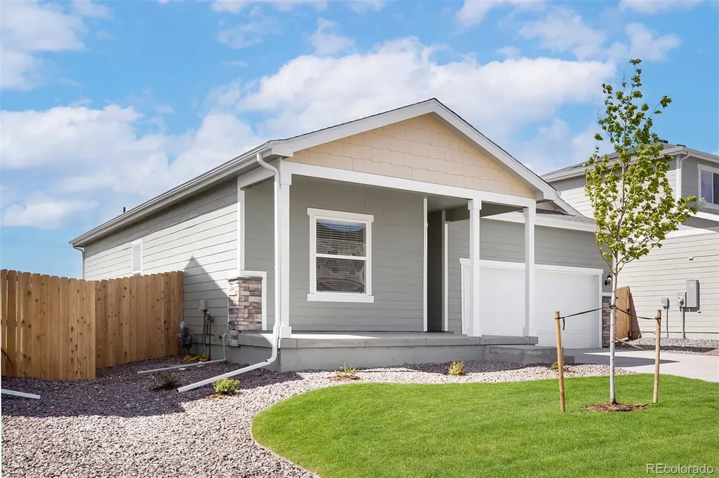 48185 Shetland Drive Bennett CO 80102