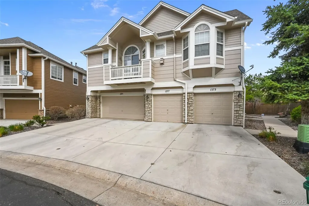 1277 Carlyle Park Circle Highlands Ranch CO 80129