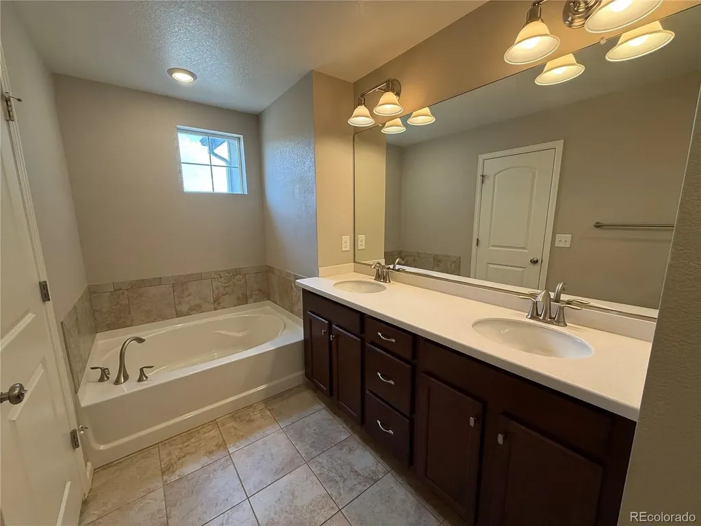 9327 E 60th Avenue Denver CO 80238