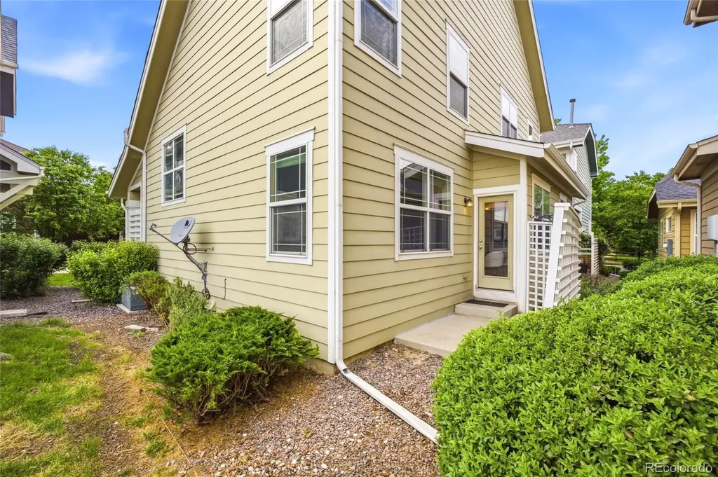 3878 Red Deer Trail Broomfield CO 80020
