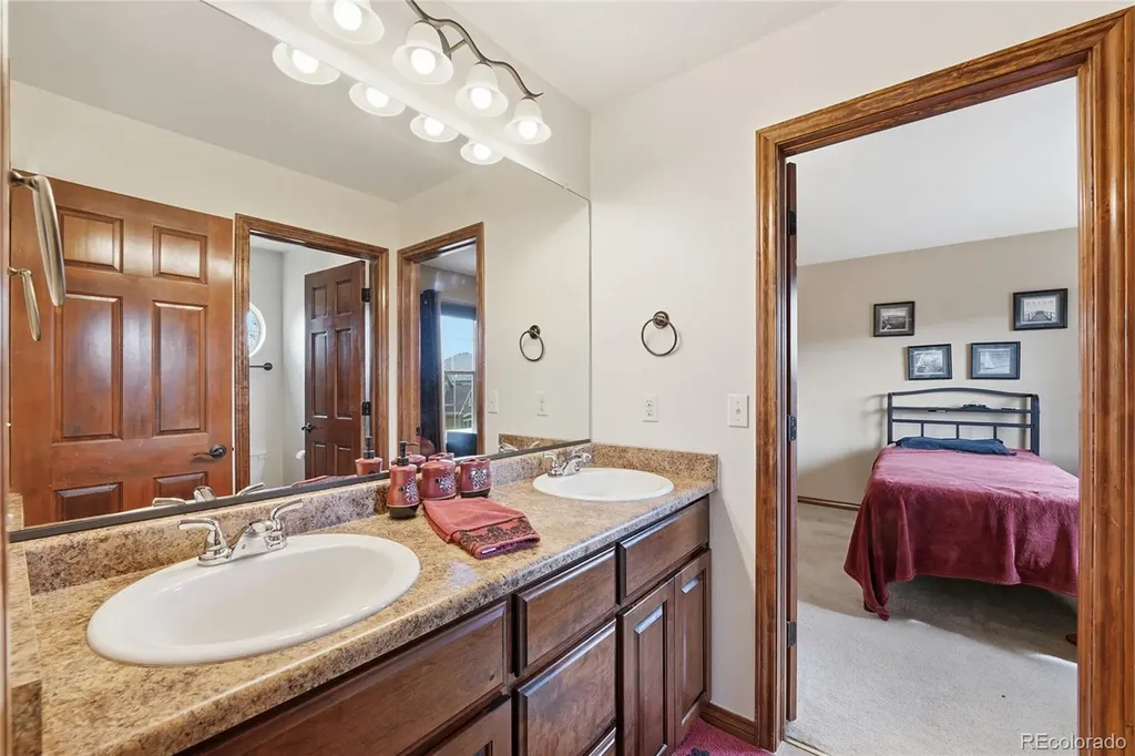 5045 Gladiola Golden CO 80403