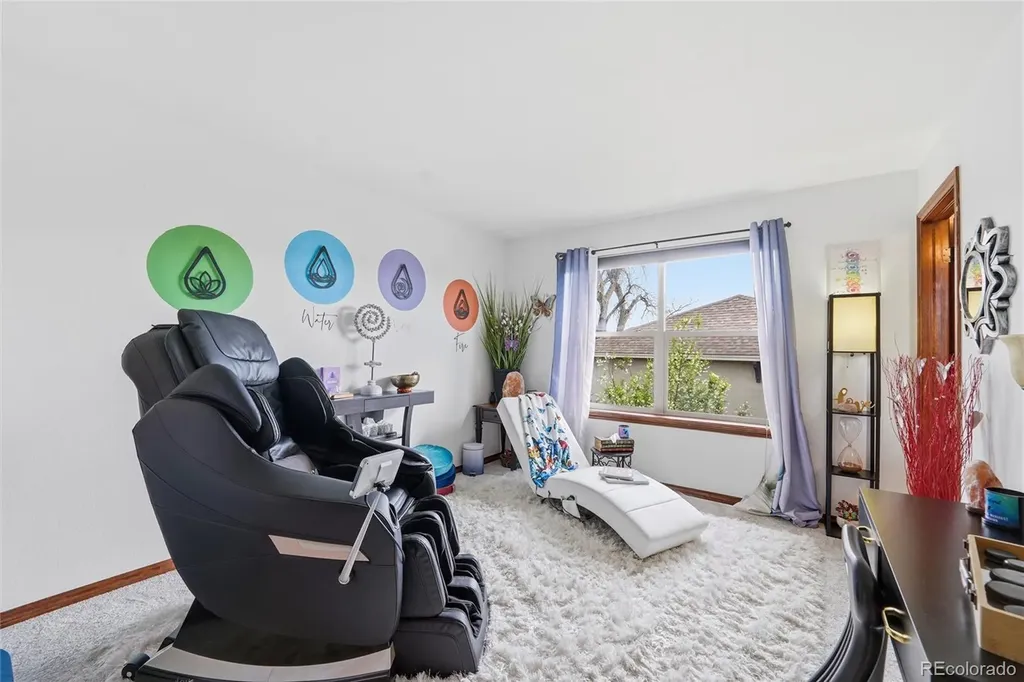 5045 Gladiola Golden CO 80403
