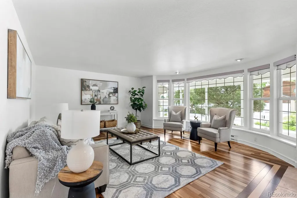 8027 S Dover Street Littleton CO 80128