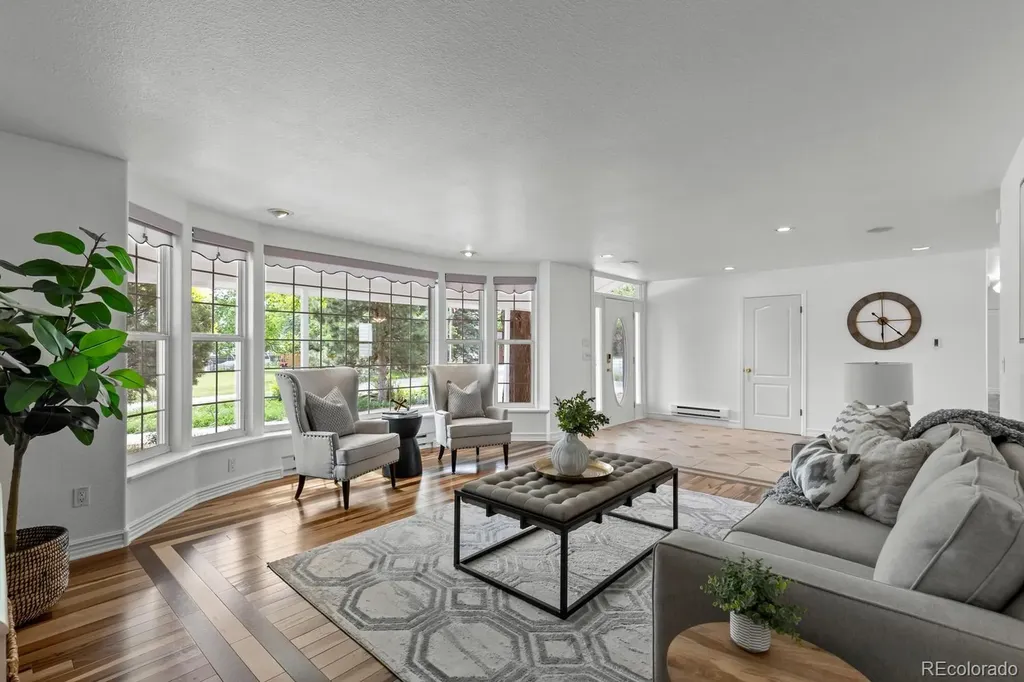 8027 S Dover Street Littleton CO 80128