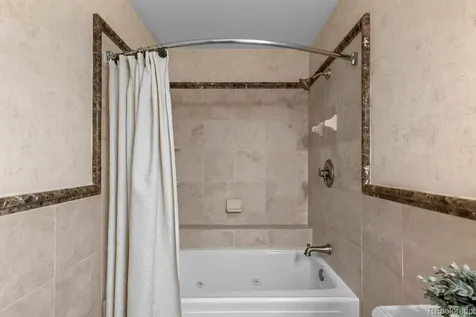 8027 S Dover Street Littleton CO 80128