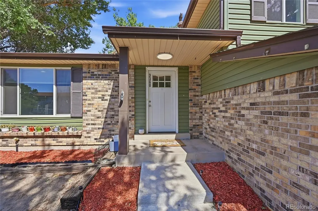 3368 S Elkhart Street Aurora CO 80014