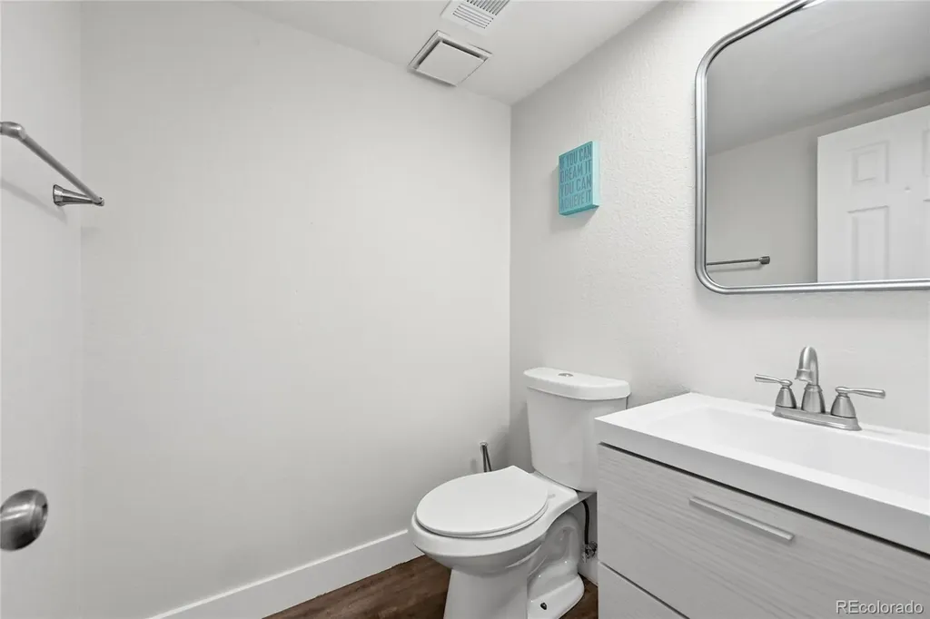 3368 S Elkhart Street Aurora CO 80014
