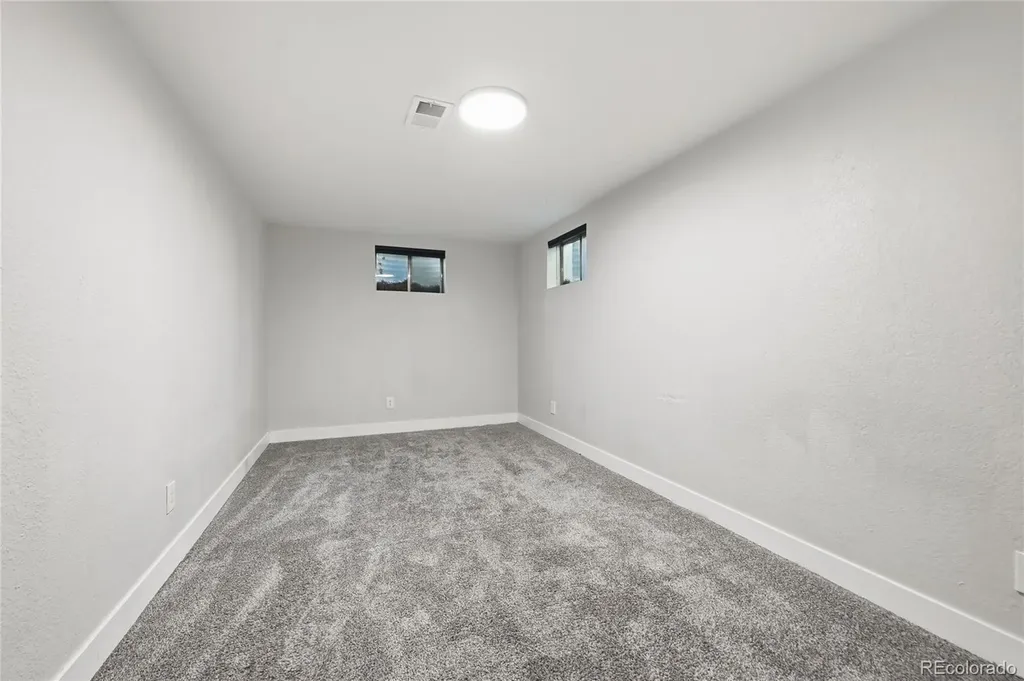3368 S Elkhart Street Aurora CO 80014