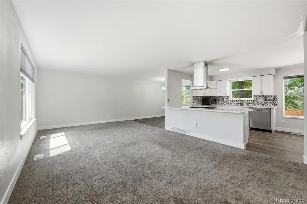 3368 S Elkhart Street Aurora CO 80014