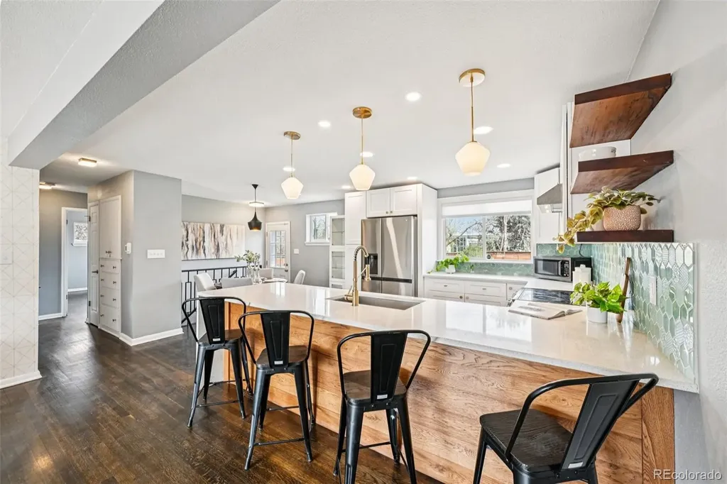 6002 S Crestview Street Littleton CO 80120