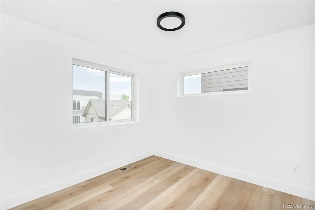 2827 Eliot Street Denver CO 80211