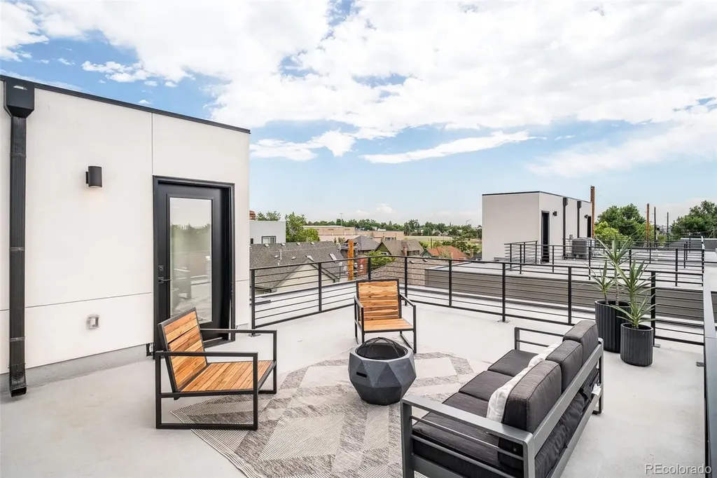 2827 Eliot Street Denver CO 80211