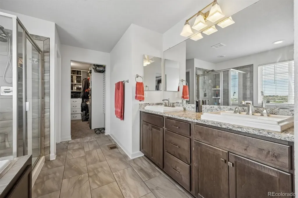 21447 E Union Place Aurora CO 80015