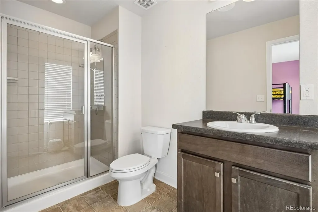 21447 E Union Place Aurora CO 80015
