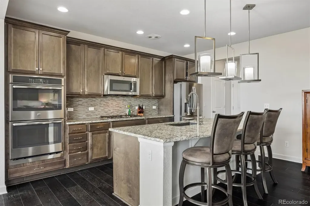 21447 E Union Place Aurora CO 80015