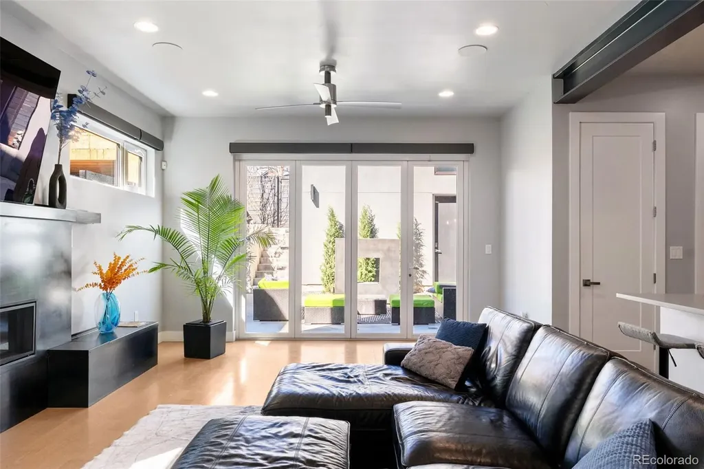 3453 Navajo Street Denver CO 80211